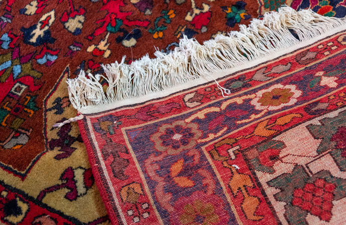 Fixing damaged rug fringes to restore its charm