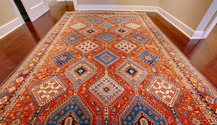 A clean rug on the floor